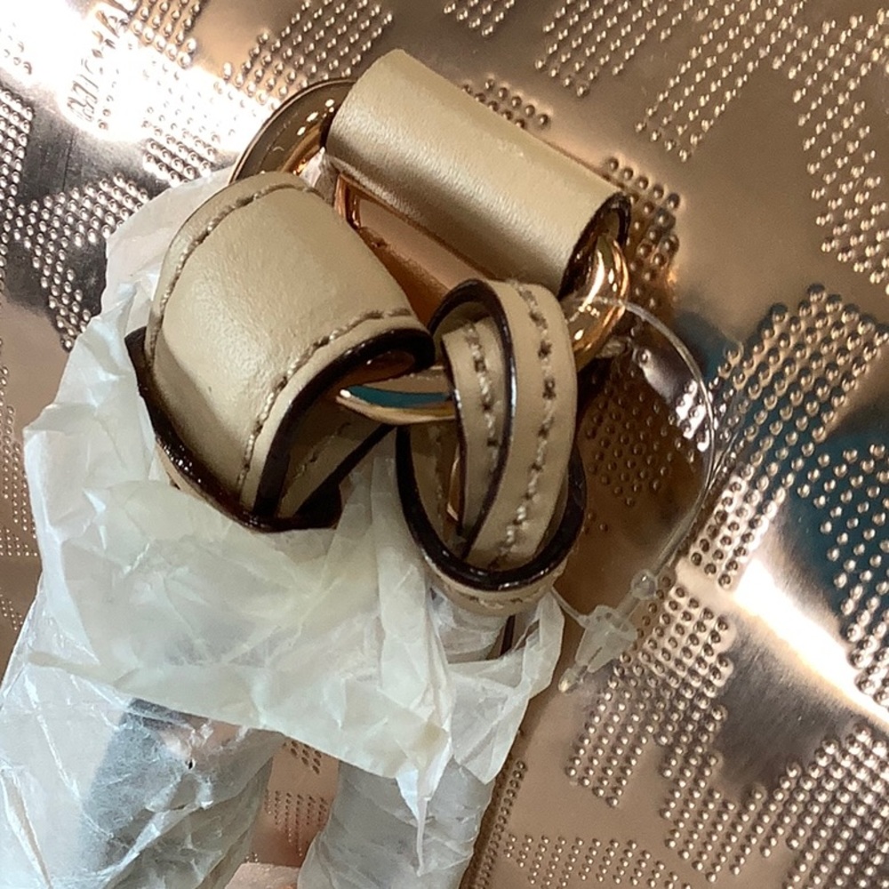 NEW Michael Kors
Grayson Medium Mirror Metallic - Rose Gold Leather Satchel - Picture 8 of 15